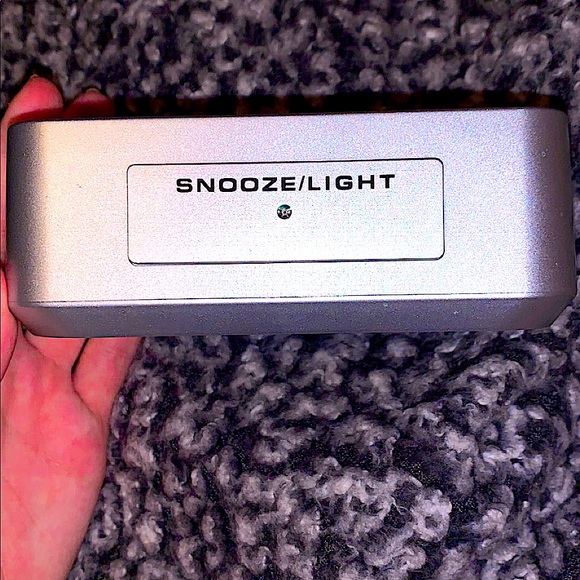 ALARM CLOCK - Picture 4 of 4